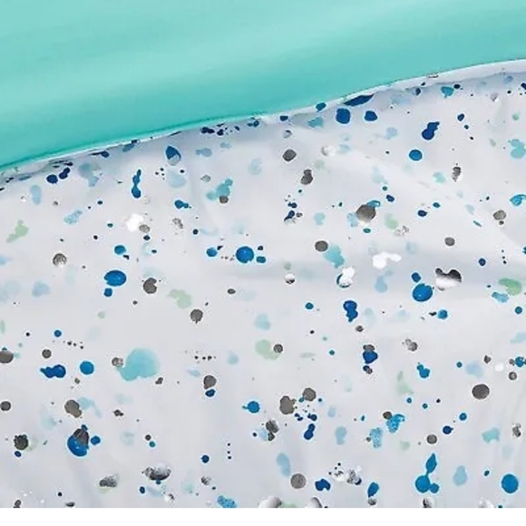 New Nicole Full/Queen Metallic Print Pintucked Comforter Set. - Picture 4 of 4